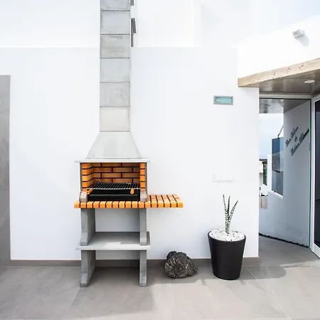 Casa Volcan De Caldera Blanca Holiday home Tinguaton